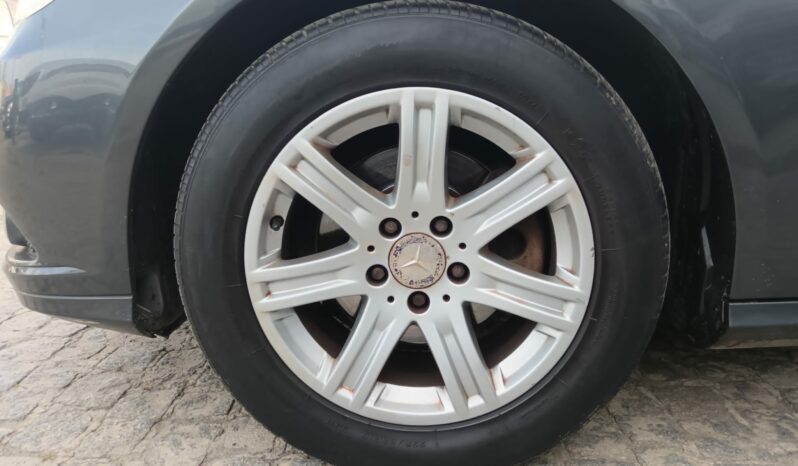 Mercedes clase E Confort 220d 170cv. lleno