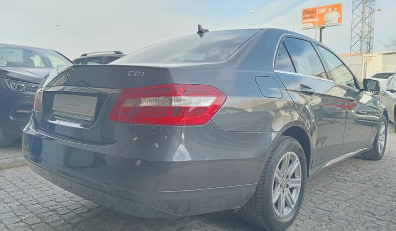 Mercedes clase E Confort 220d 170cv. lleno