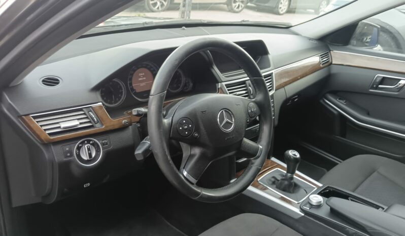 Mercedes clase E Confort 220d 170cv. lleno