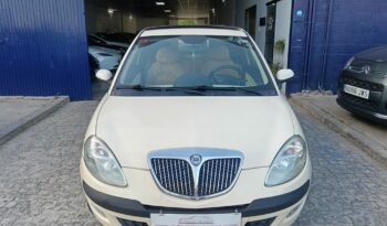 Lancia Ypsilon 95cv Platinum. lleno