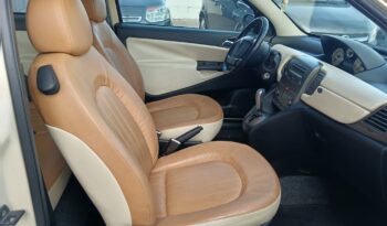 Lancia Ypsilon 95cv Platinum. lleno