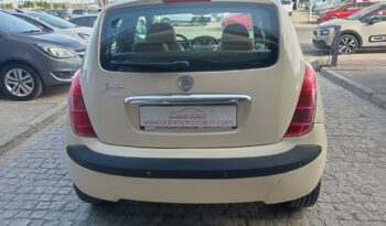 Lancia Ypsilon 95cv Platinum. lleno