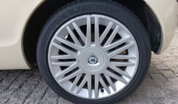Lancia Ypsilon 95cv Platinum. lleno