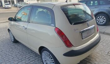 Lancia Ypsilon 95cv Platinum. lleno
