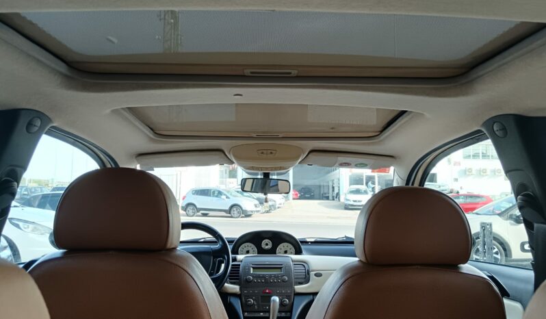 Lancia Ypsilon 95cv Platinum. lleno