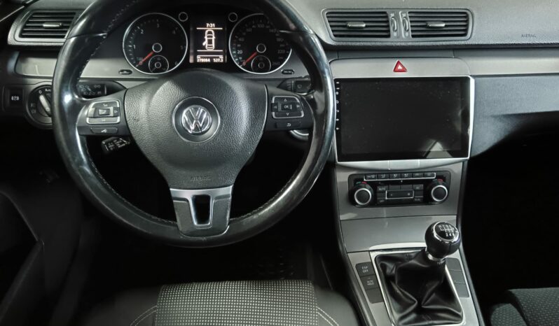 VOLKSWAGEN PASSAT lleno