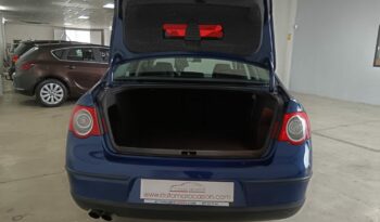 VOLKSWAGEN PASSAT lleno