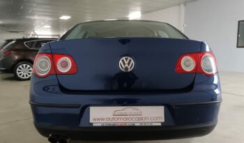 VOLKSWAGEN PASSAT lleno