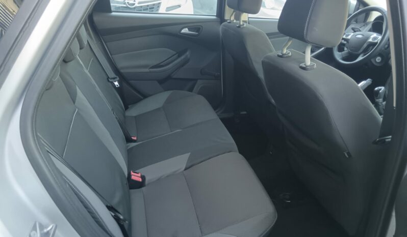 FORD FOCUS TREND lleno