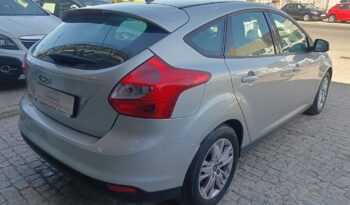 FORD FOCUS TREND lleno