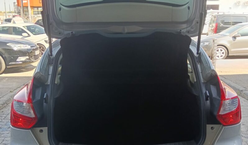 FORD FOCUS TREND lleno