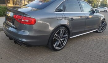 AUDI S4 lleno
