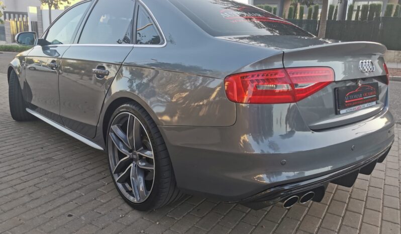 AUDI S4 lleno