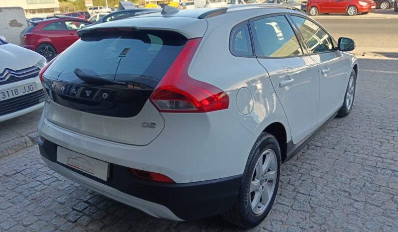 VOLVO V40 D2 CROSS COUNTRY lleno