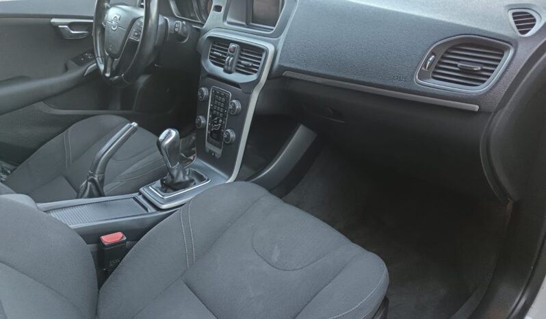VOLVO V40 D2 CROSS COUNTRY lleno