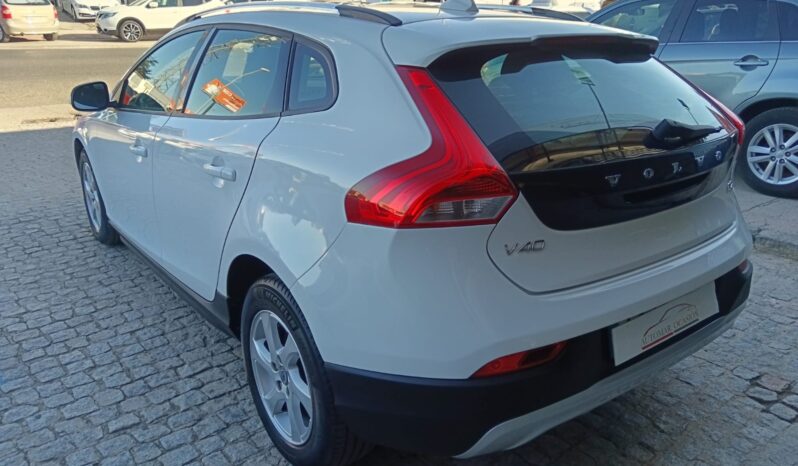 VOLVO V40 D2 CROSS COUNTRY lleno