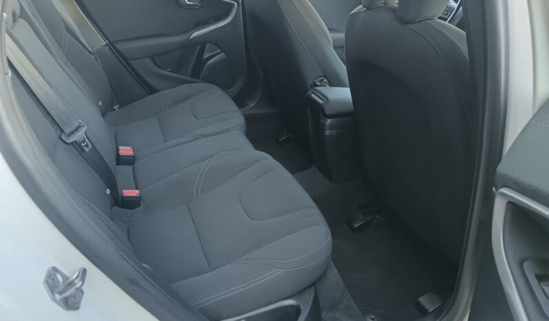 VOLVO V40 D2 CROSS COUNTRY lleno