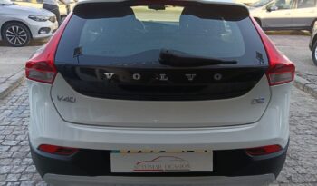 VOLVO V40 D2 CROSS COUNTRY lleno