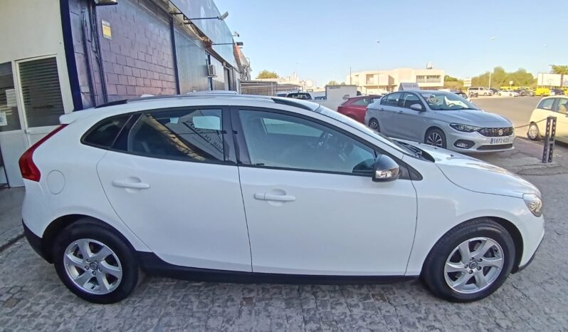 VOLVO V40 D2 CROSS COUNTRY lleno