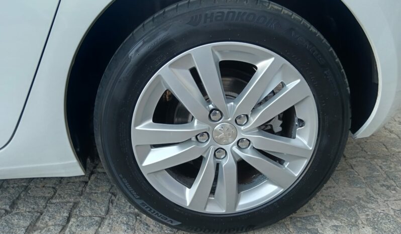 PEUGEOT 308 lleno