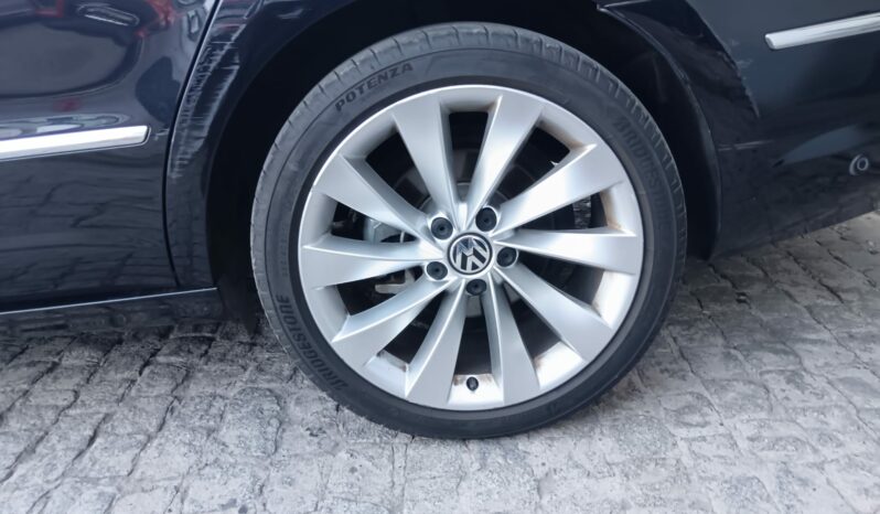 VOLKSWAGEN PASSAT CC lleno