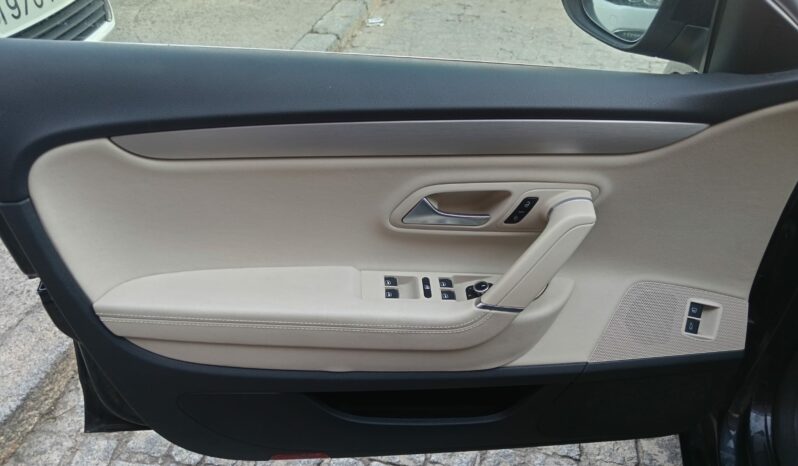 VOLKSWAGEN PASSAT CC lleno